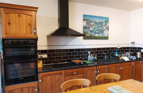 Trearddur Bay Apartment | ANGLESEY, Treaddur Bay, King Arthur Suite 6 bed apartment ideal for family hols.