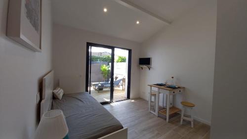 Anglet Apartment | Anglet : Studio avec Terrasse à 3 kms des plages