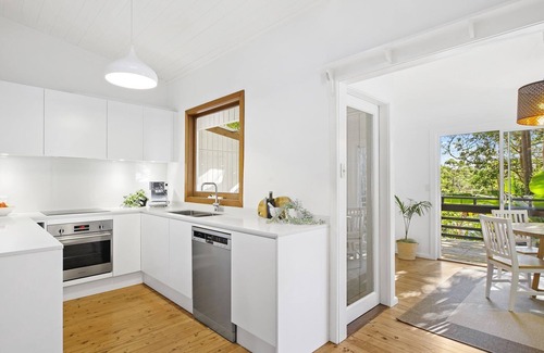 Avalon Beach House | Angophora Beach House