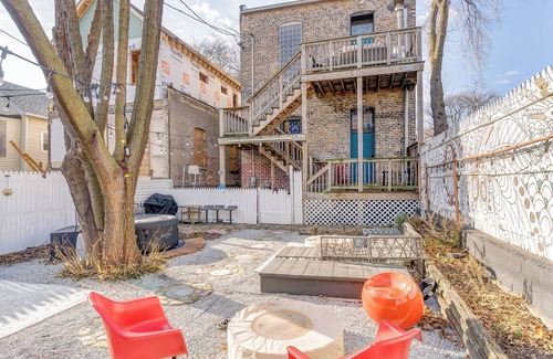 Bridgeport Apartment | Animal House Near Sox Stadium
