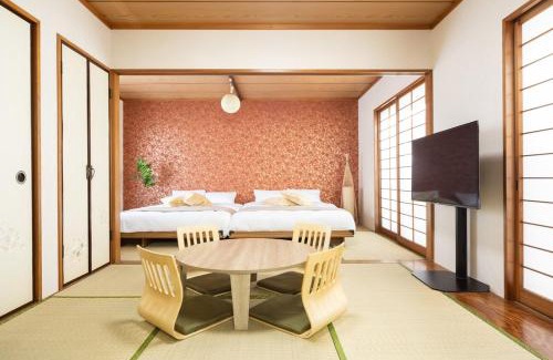 Adachi House | Anime2