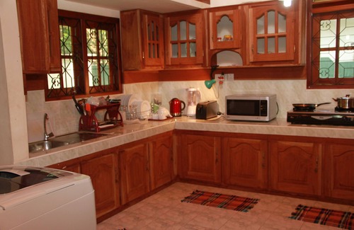 Patuwatha House | Anjana Villa is a modern detached three bed roomed villa.