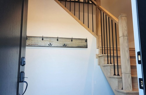 Bethany Apartment | ANJUL Loft - a peaceful getaway in Bethany!