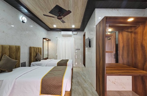 Nelamangala Hotel | Ankit Vista Green Village