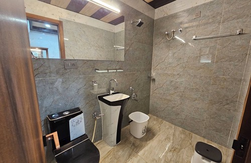 Nelamangala Hotel | Ankit Vista Green Village