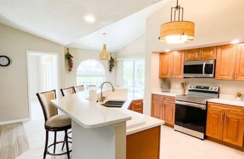 Pinehurst House | Anna's Estate in Rotonda West near golfing, parks & beaches