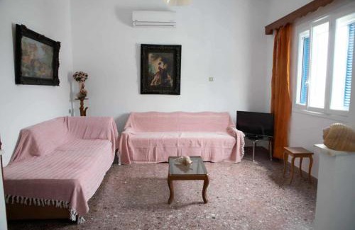 Panteli Apartment | Anna's Traditional House Pandeli