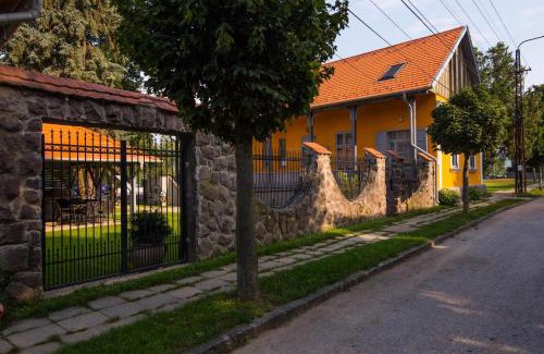 Szentendrei House | Anna Vendégház