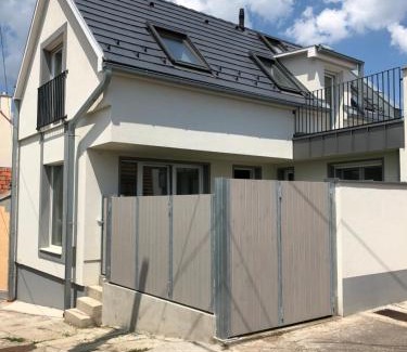 Eger Villa | Annabel Villa