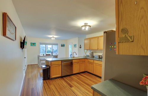 Hillsmere House | Annapolis Home Near Beach & Quiet Waters Park!