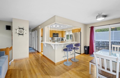 Annapolis House | Annapolis Retreat - 7 mins from downtown Annapolis!