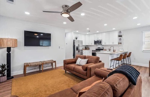 Annapolis House | Annapolis Town Center Cottage