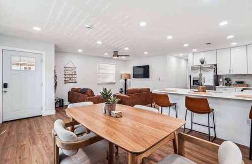 Annapolis House | Annapolis Town Center Cottage