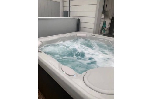 Annapolis House | Annapolis Waterfront Oasis with Pool, Hot Tub & Piers with L2 EV Charger