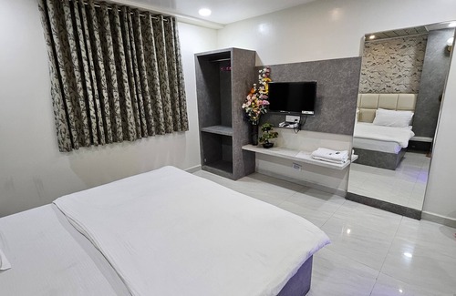 Tuljapur Hotel | Annapurna Executive