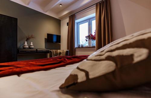 Lilienthal Apartment | Anne + Liese Haus