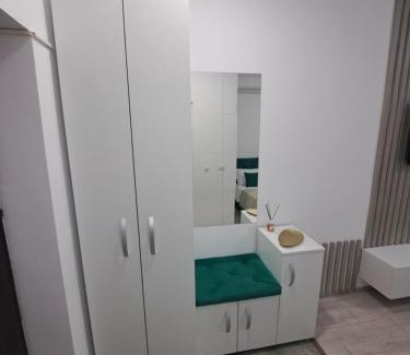 Onesti Apartment | Anne Studio