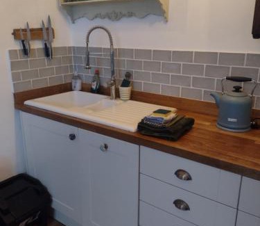 Charlton Apartment | Annette's Place, Greenwich Garden Apartment, London