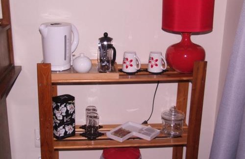 Renwick Bed & Breakfast | Annie's BnB at 7C