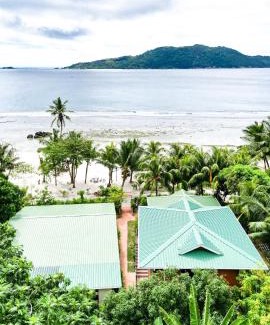 La Digue House | Anse Grosse Roche Beach Villa