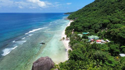 La Digue House | Anse Grosse Roche Beach Villa