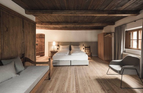 Rasun di Sopra House | Ansitz Heufler by Norbert Niederkofler