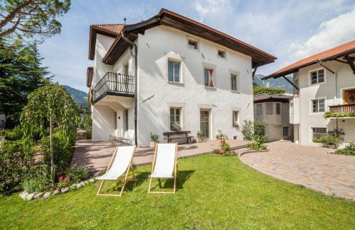 Merano Apartment | Ansitz Layshof Apartment Erlebach