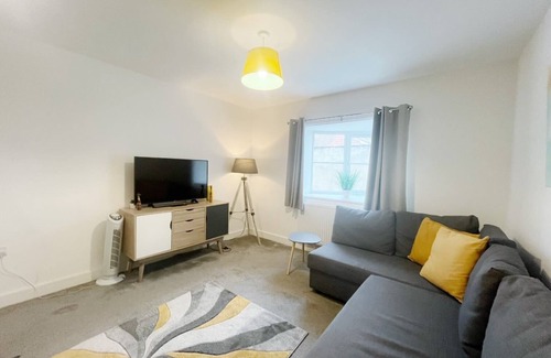 Easton Apartment | Anstey Heights - Apartment 4 - Hopewell