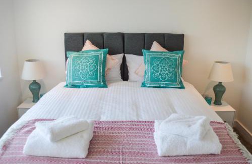 Easton Apartment | Anstey Heights Apartments