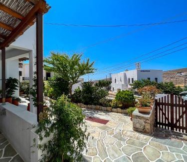 Folegandros Town Hotel | Antheia