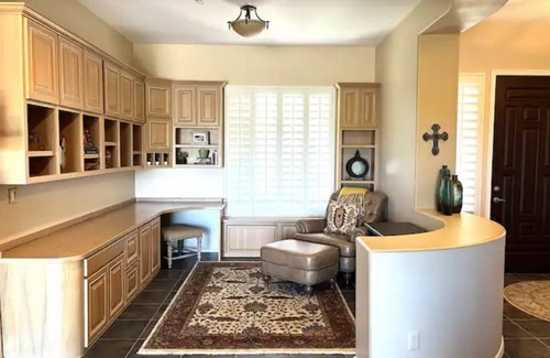 Anthem House | Anthem country club home overlooking golf course