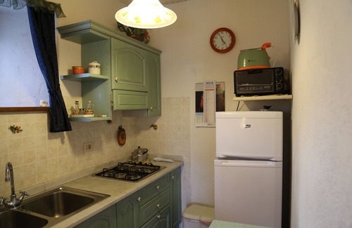 Camporgiano Apartment | Anti Casale in Garfagnana Tuscany Lucca "Ground Floor Apartment"