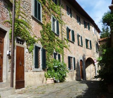 Colle di Buggiano Bed & Breakfast | antica casa "le rondini"