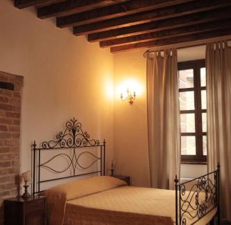 Tabiano Castello Hotel | Antico Borgo Di Tabiano Castello - Relais de Charme
