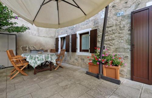 Bleggio Inferiore Ski Chalet | Antico Casolare di Alice