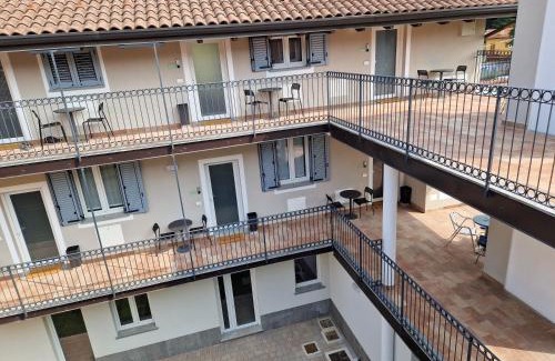 Busto Arsizio Apartment | ANTICO GIARDINO - Elena