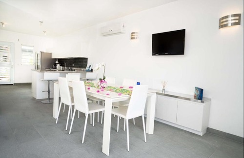 Jolly Harbour Villa | Antigua chiama Italia villas
