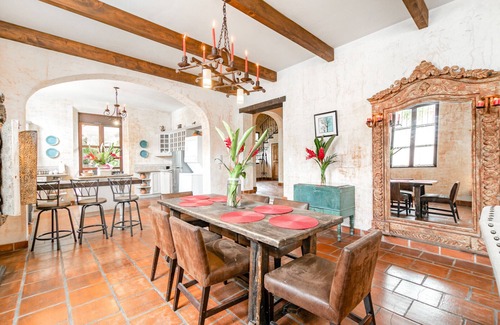 Antigua Guatemala House | Antigua's Central Hidden Secret, with Pool & Hot Tub