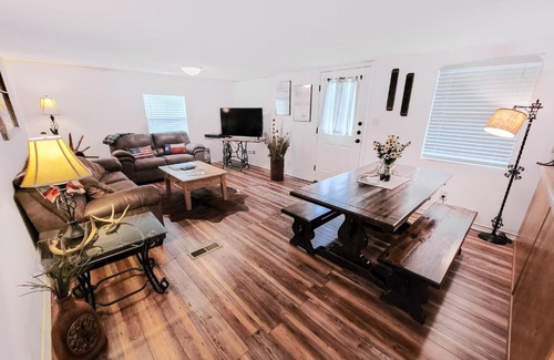 Kerrville House | Antler Hill