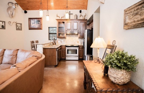 San Saba House | ANTLER OAKS CABIN