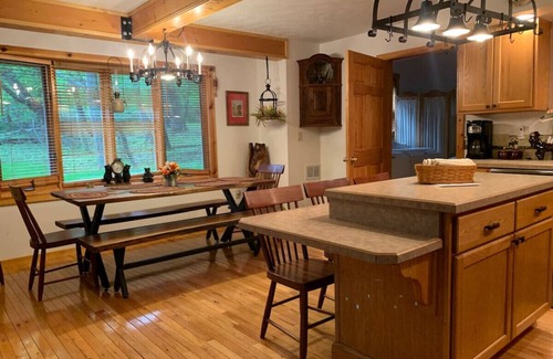 Alpine Lake House | Antler Ridge 2B w/Loft Cabin w/Fireplace, Screened Porch & Lake Access