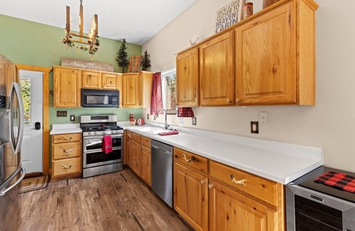 Meadow View Heights Cabin | Antler Ridge Retreat