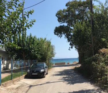 Valimitika Apartment | Antonia's Apartments-Traditional house next to the beach