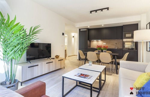 Atocha Apartment | Antonio Lopez VII apartment in Madrid