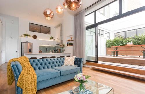 Auckland Central Business District Apartment | Anzac North Loft - 4 Bedrooms & 2 Free Car Parks