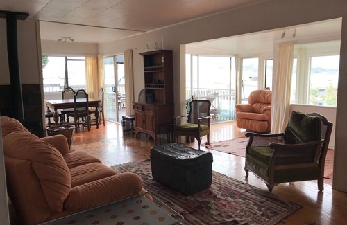 Kawhia House | Aotea Retreat. Stunning Harbourside beach front.