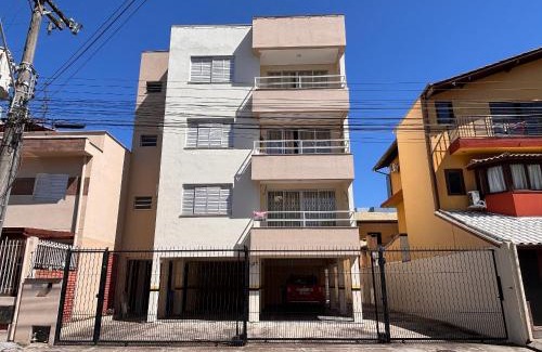Canasvieiras Apartment | Apê Espaçoso, A/C e Garagem | 300m Canasvieiras