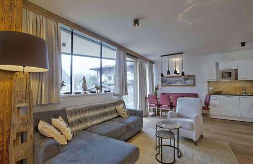 Schonbach Apartment | Apartment in Neukirchen by Wildkogel Lift
