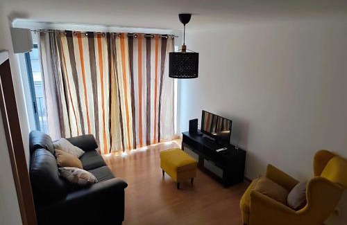 Odivelas Apartment | Ap Central Chic