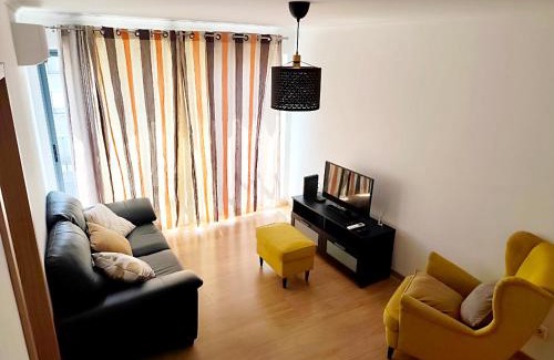 Odivelas Apartment | Ap Central Chic